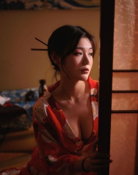 玫瑰冠冕短剧免费观看