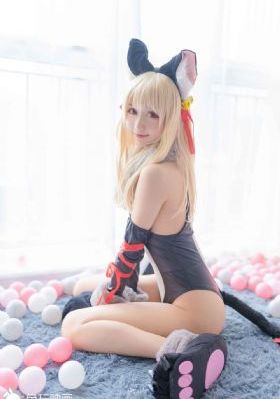 女人扒开尿道让男人捅