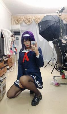 三攻一受4p巨肉寝室