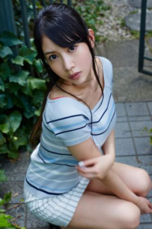 漂亮的女秘书在线观看
