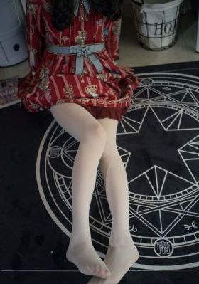 出差强睡年轻女老板1