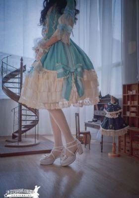 沦为玩具的女教师静怡